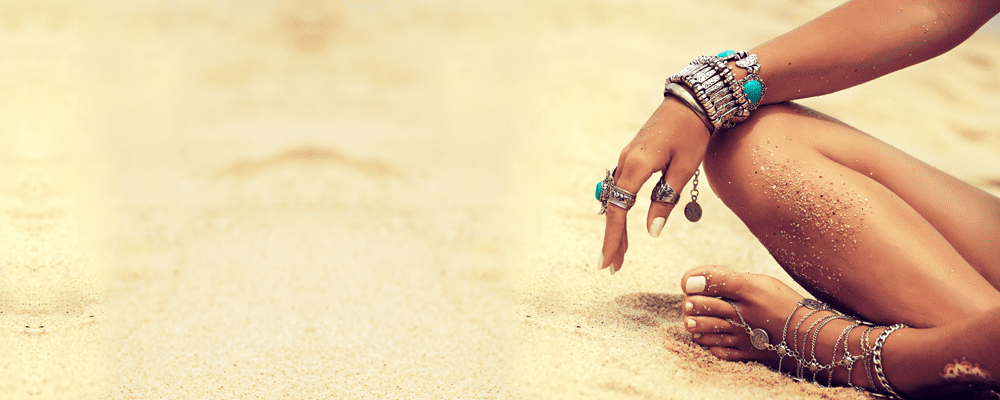 Brighton bohemian jewelry woman on beach - turquoise and silver